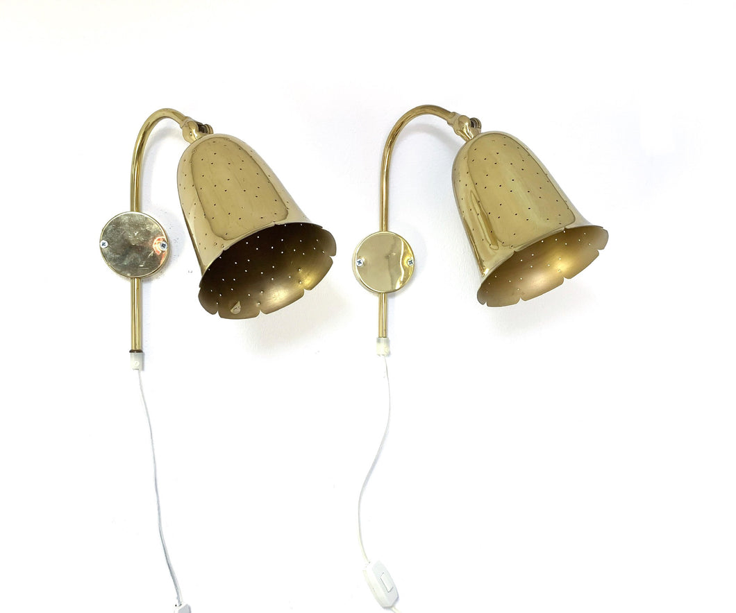 PAIR OF WALL LAMPS IN BRASS BY BORENS